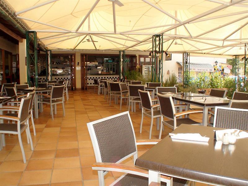 Globales Aparthotel Bouganvilla Sa Coma  Exteriér fotografie
